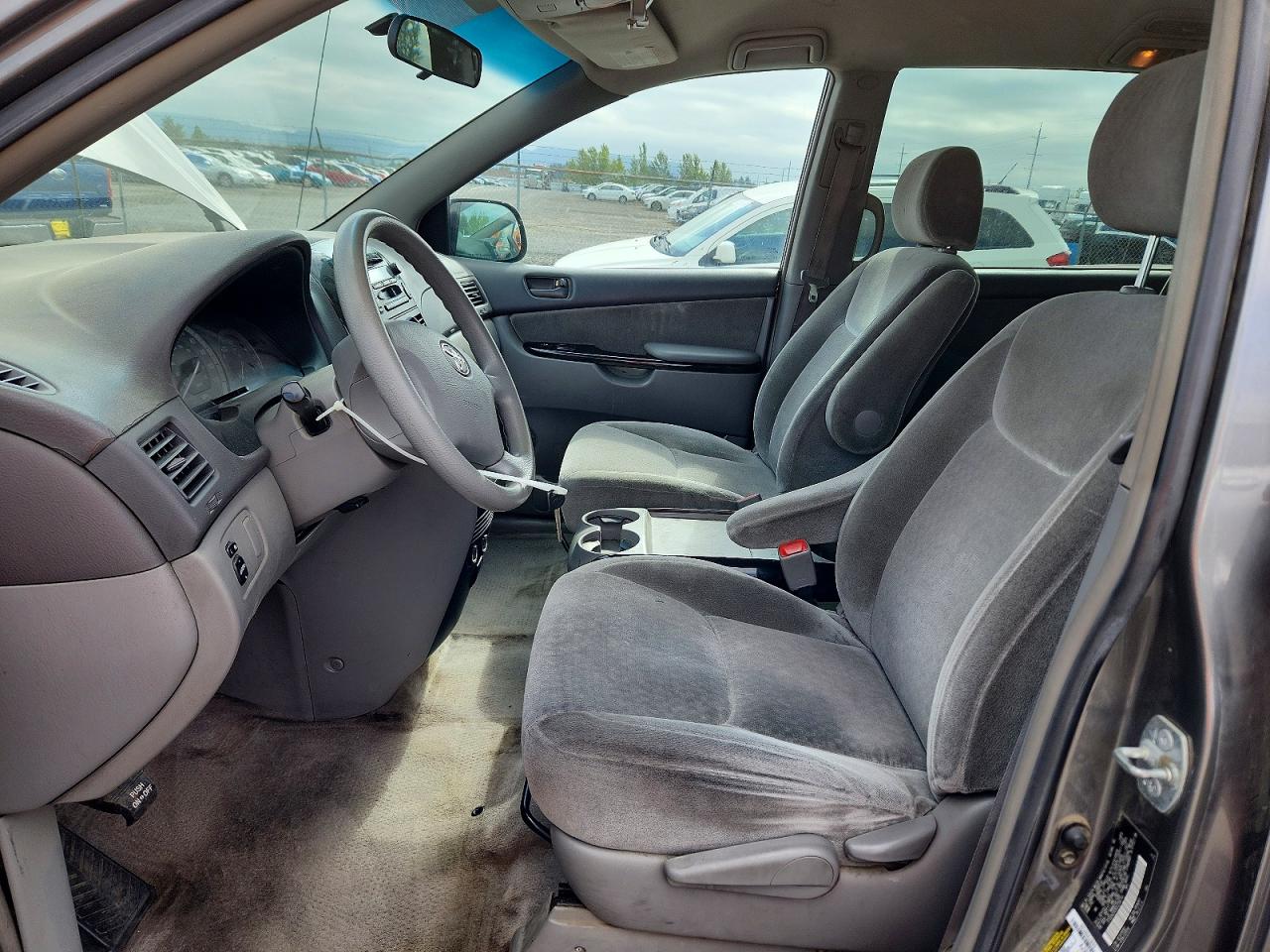 Toyota Sienna Ce 7 Passenger