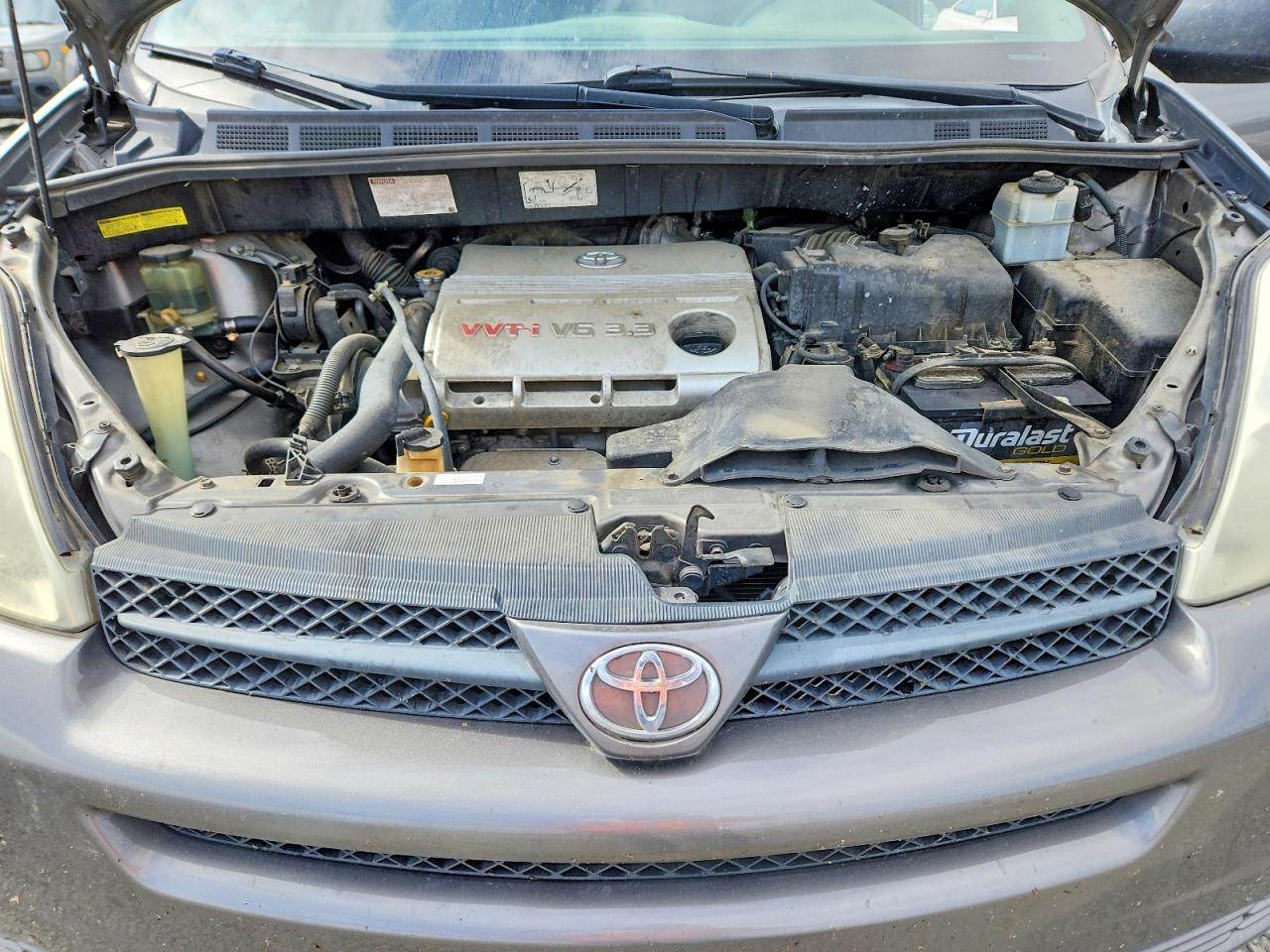 Toyota Sienna Ce 7 Passenger