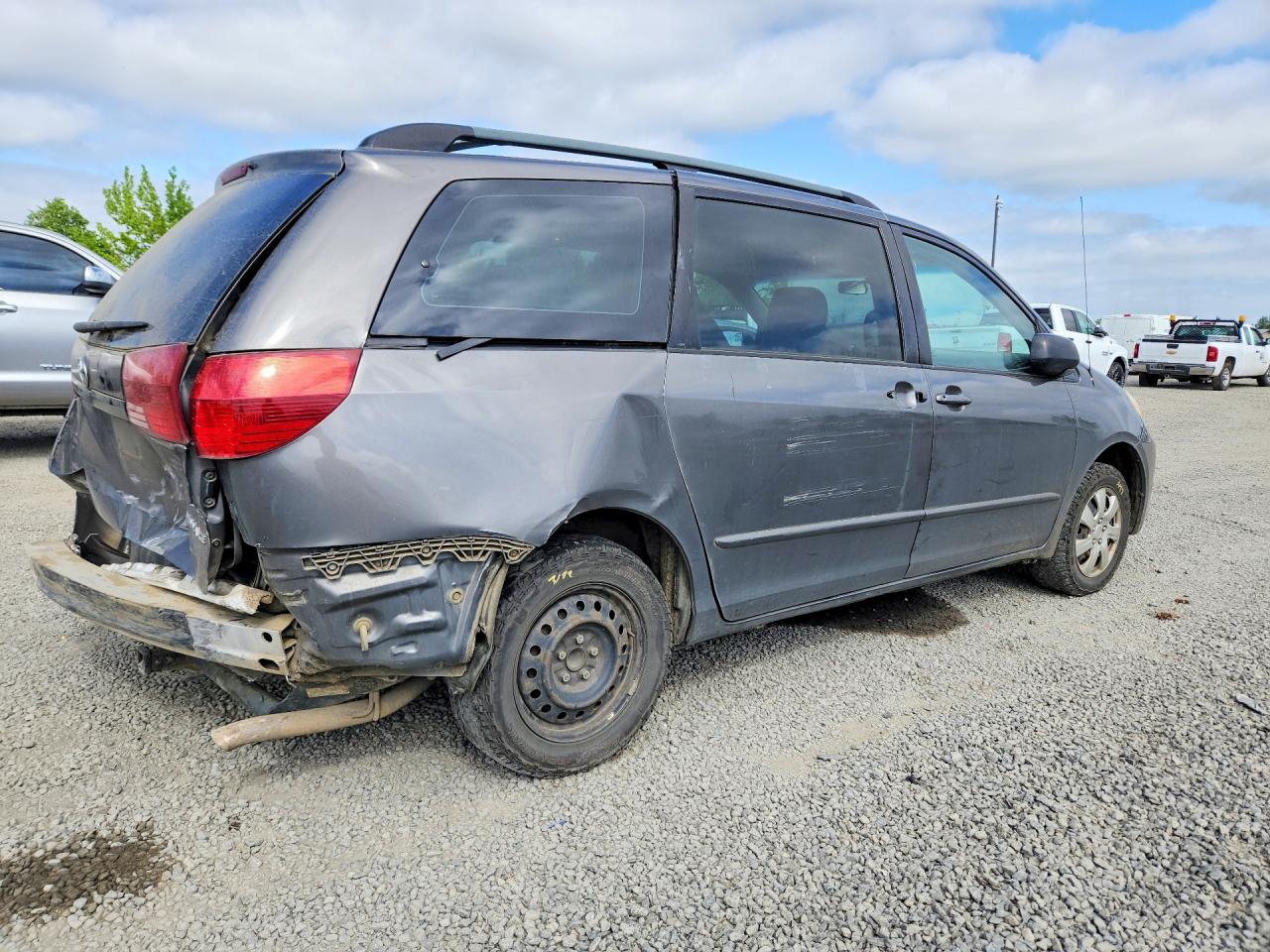 Toyota Sienna Ce 7 Passenger