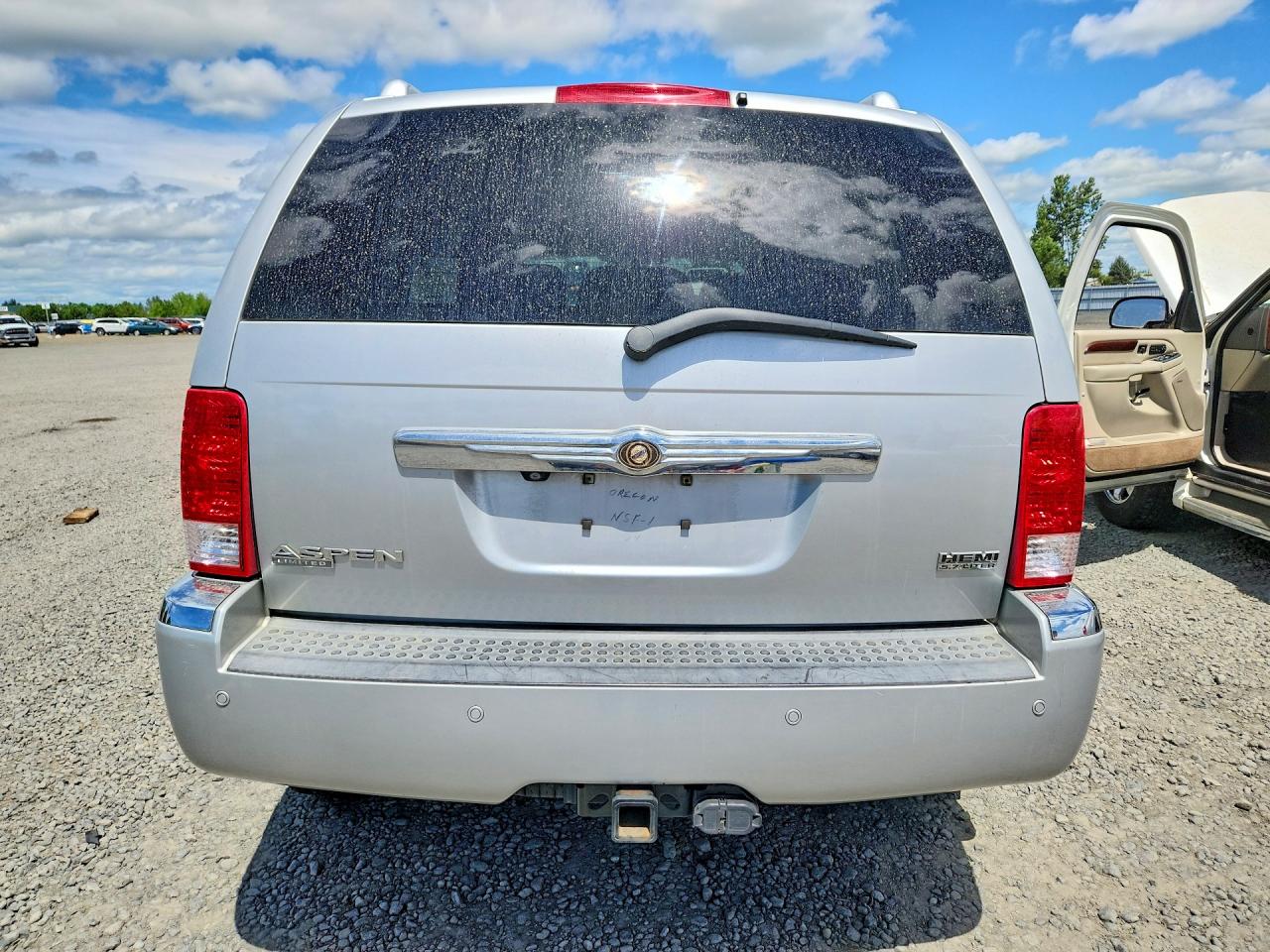 Chrysler Aspen Limited