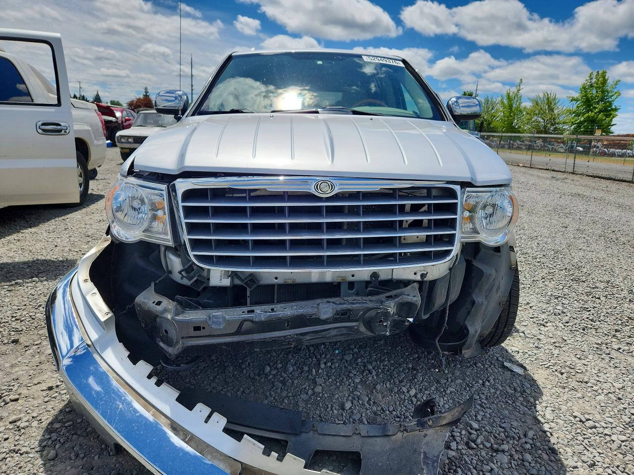 Chrysler Aspen Limited