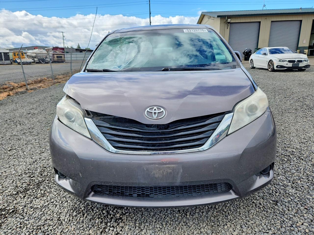 Toyota Sienna Le