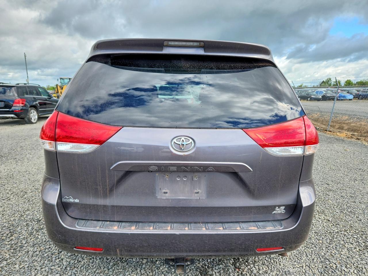Toyota Sienna Le