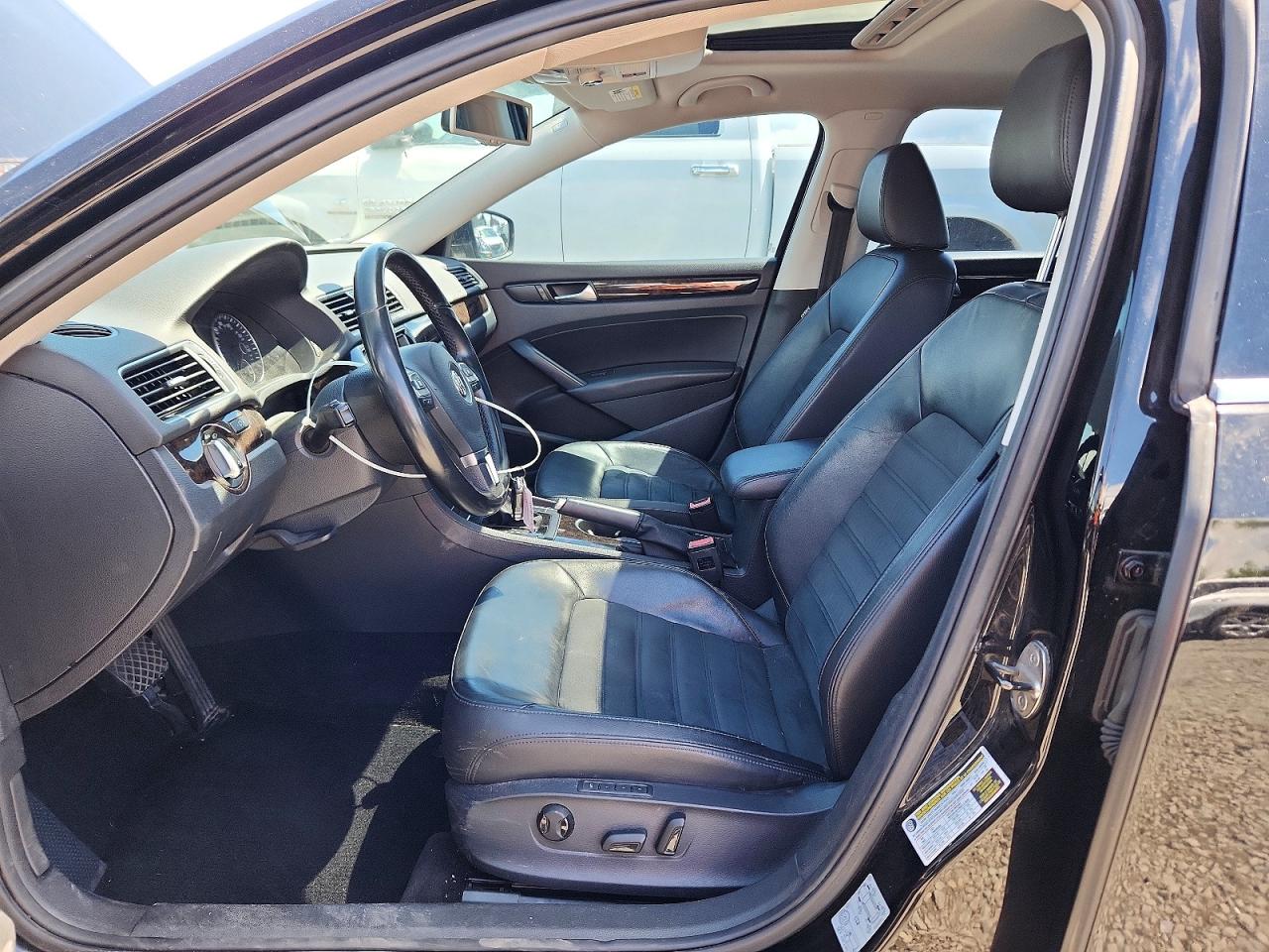 Volkswagen Passat Sel