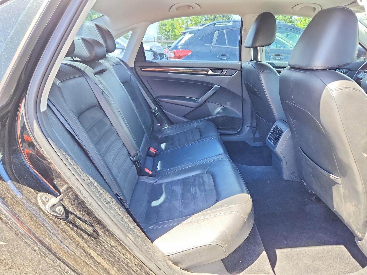 Volkswagen Passat Sel