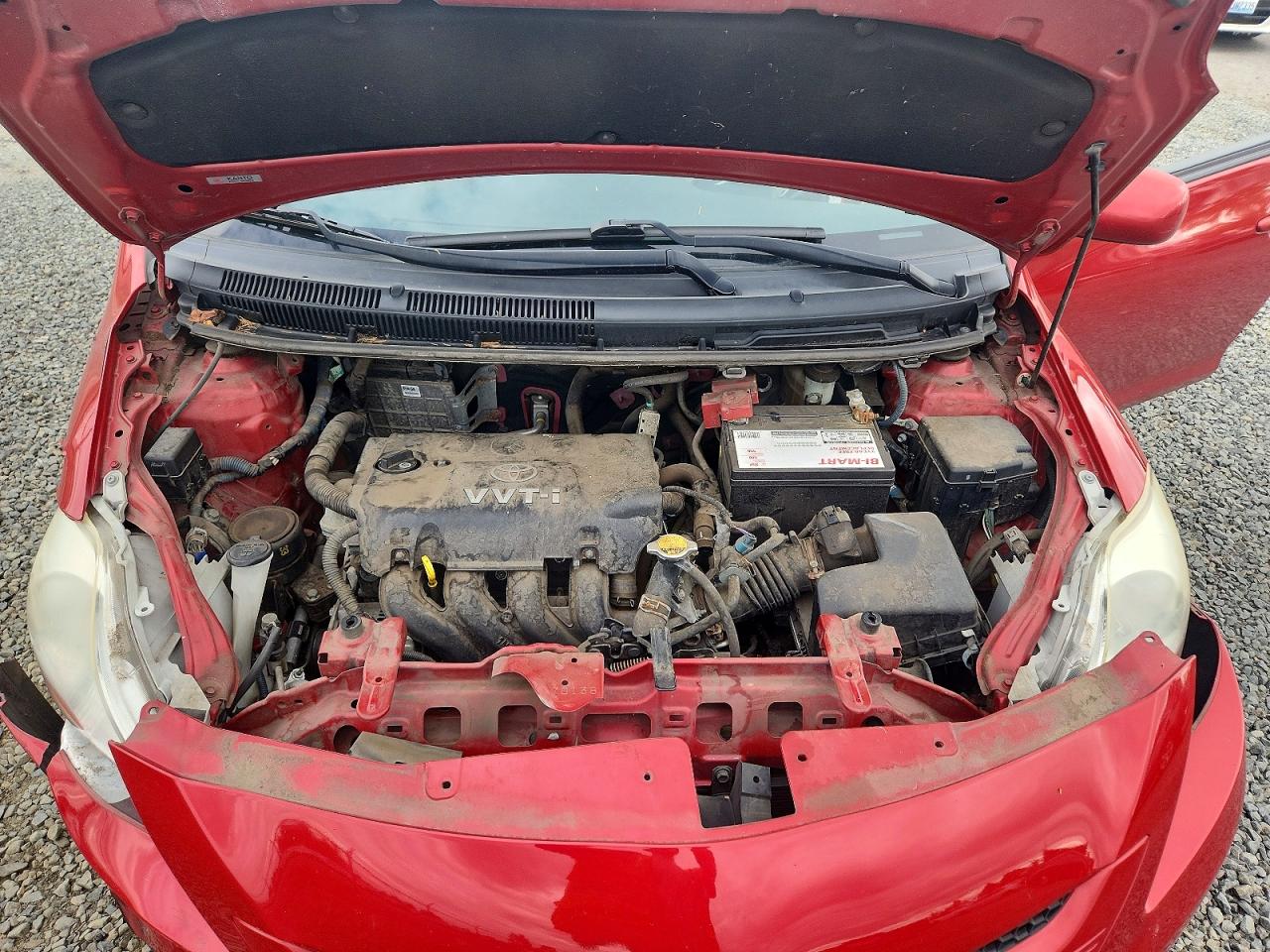 Toyota Yaris Base