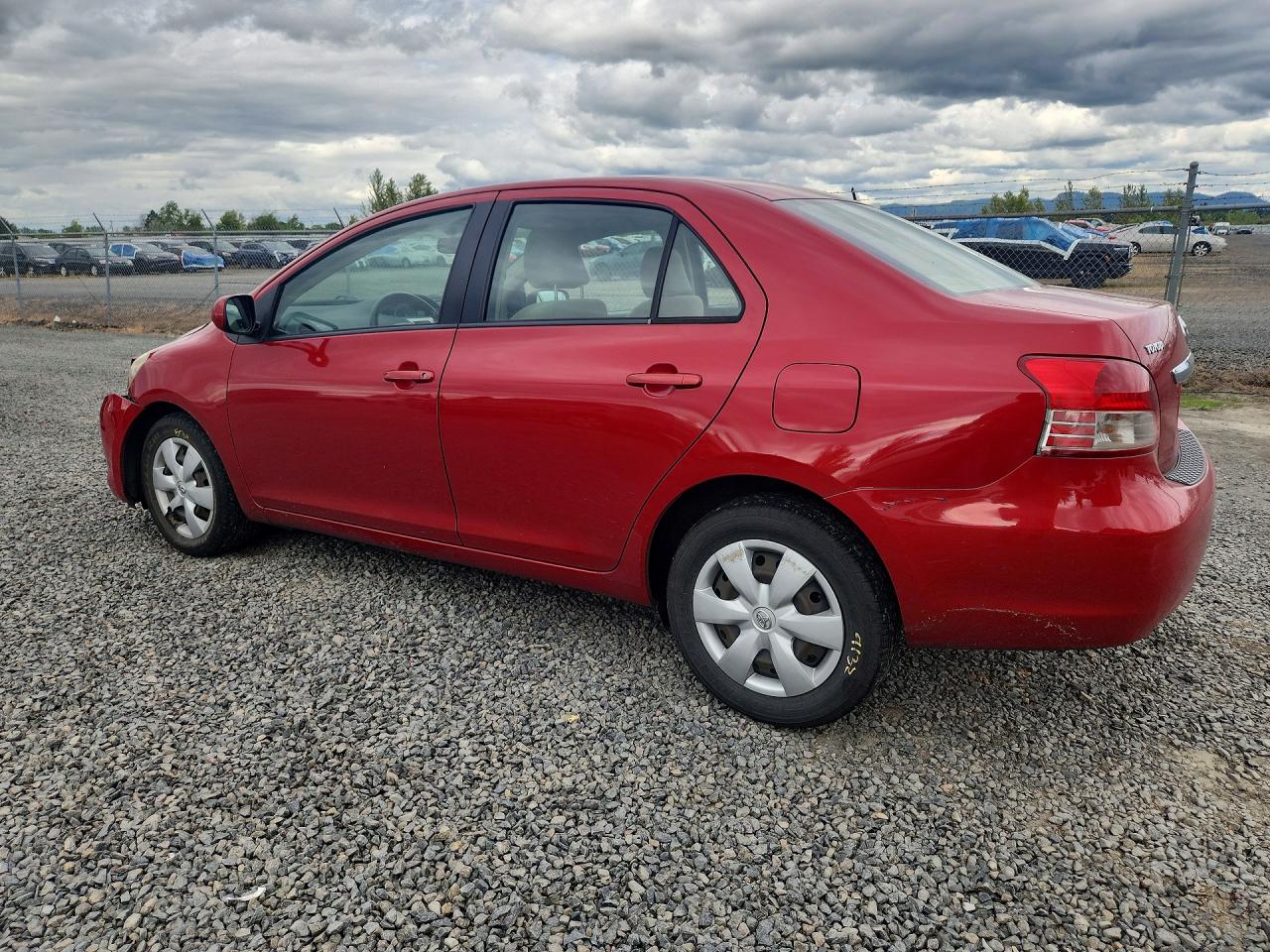 Toyota Yaris Base
