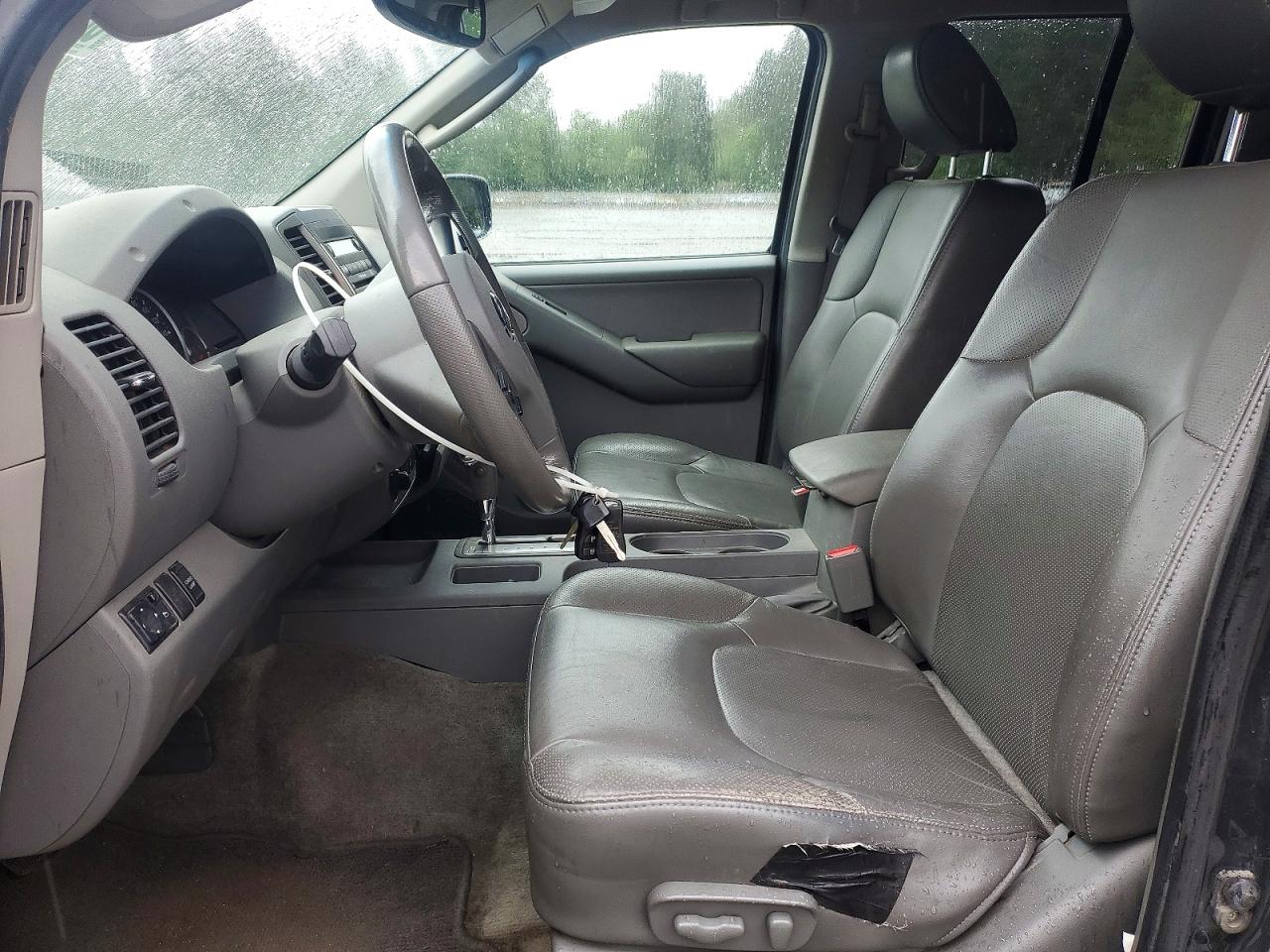 Nissan Frontier Se V6