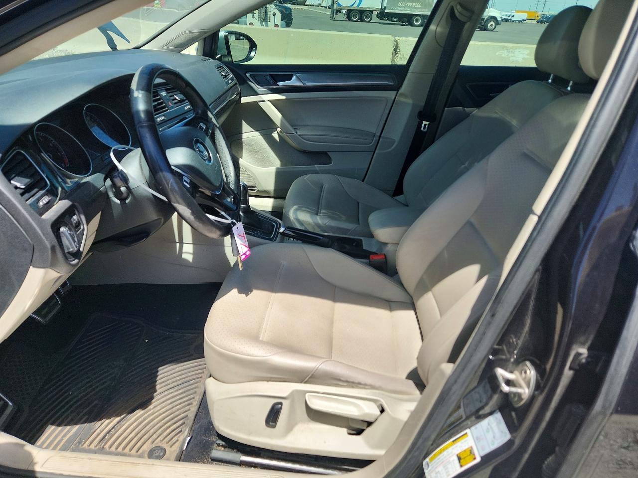 Volkswagen Golf S