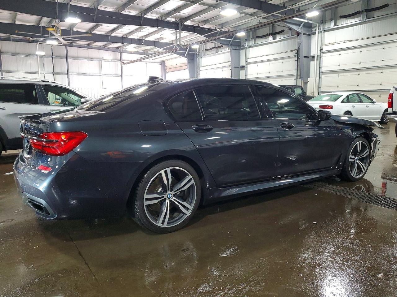 BMW 7 Series Xi