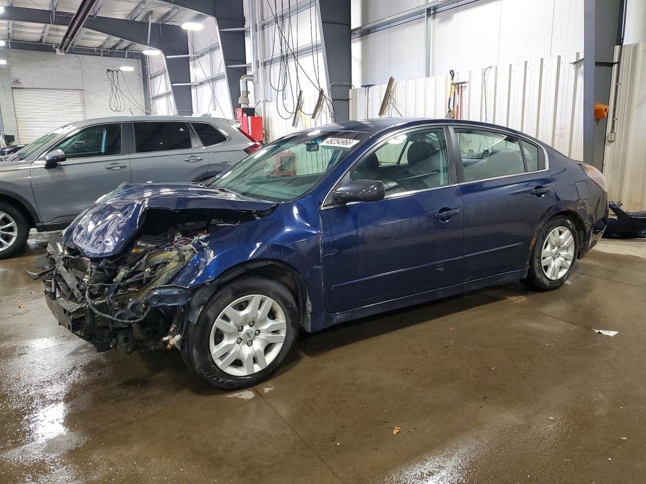 Salvage Nissan Altima Image