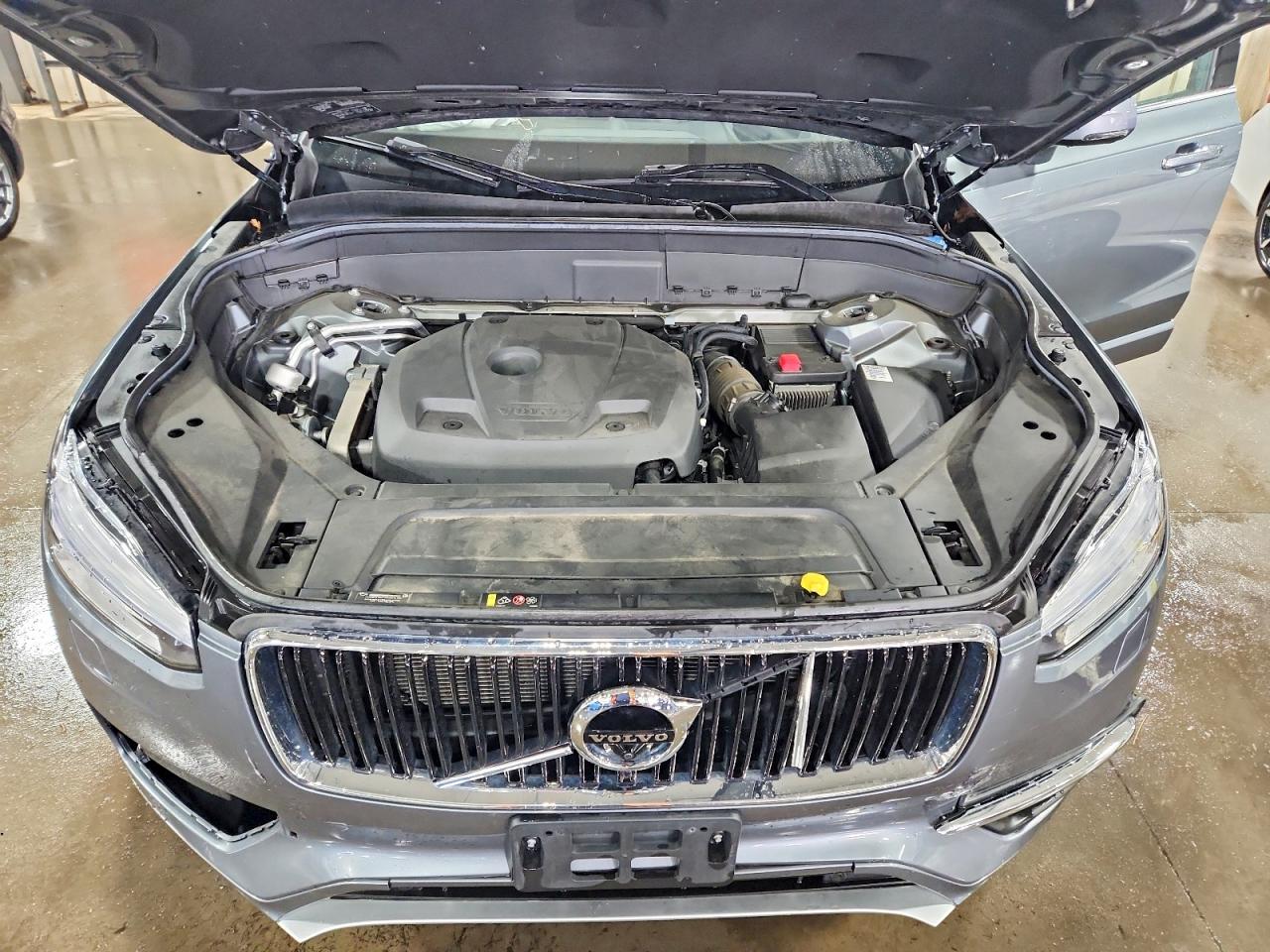 Volvo XC90 T6