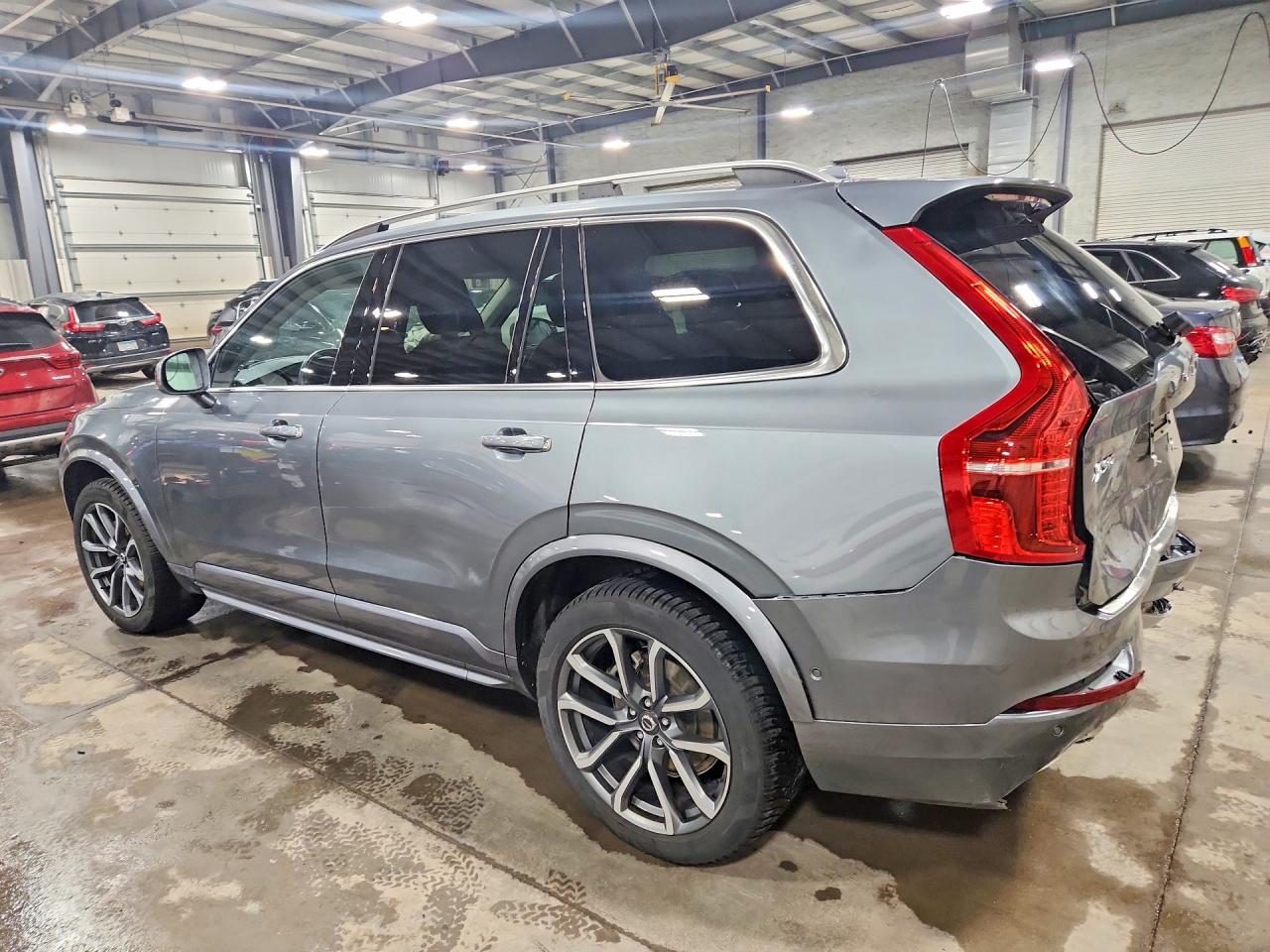 Volvo XC90 T6
