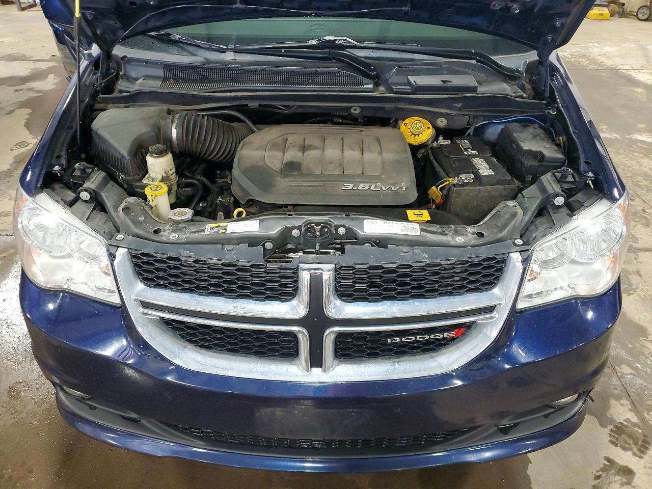 Dodge Caravan Sxt