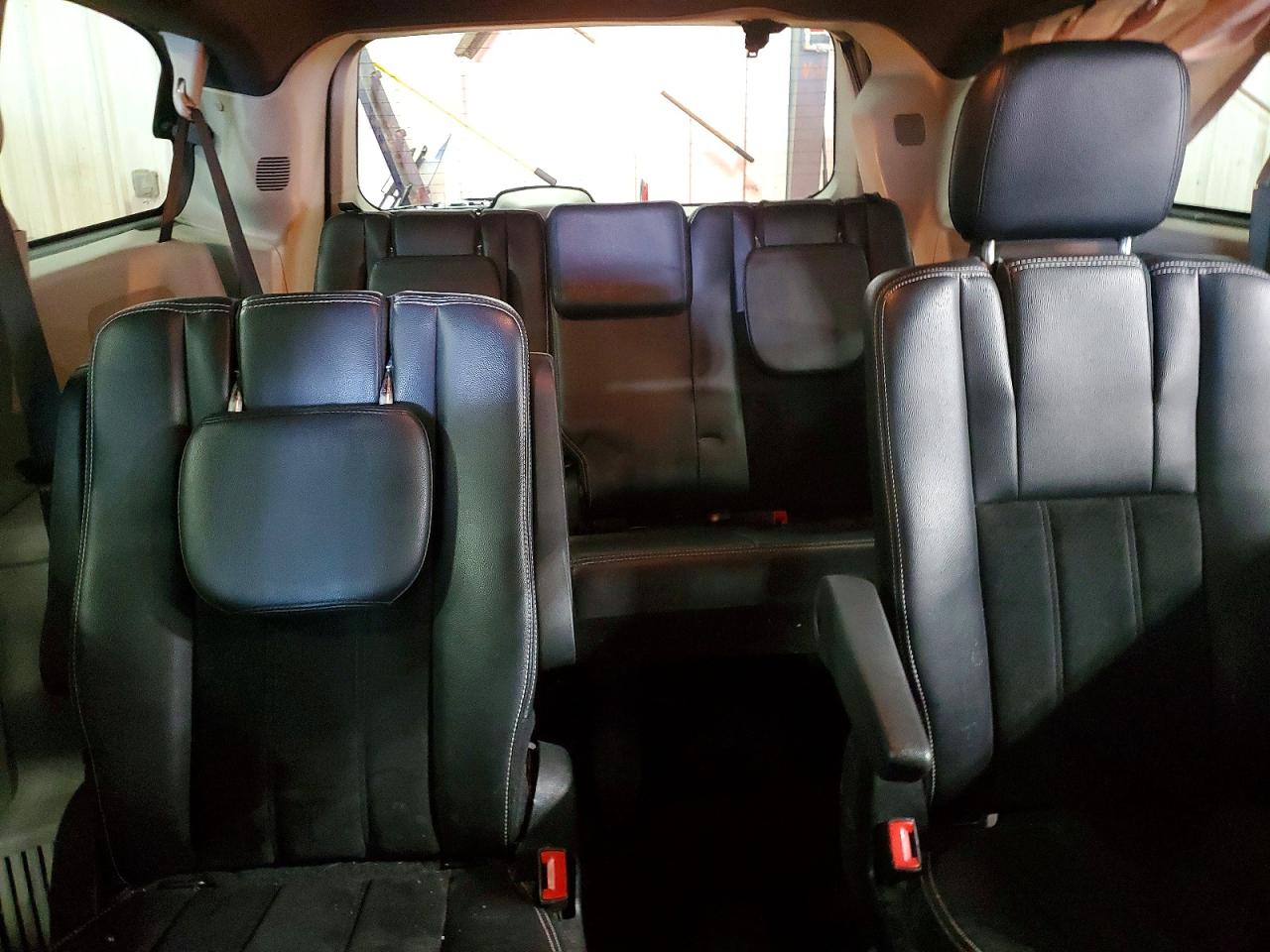Dodge Caravan Sxt