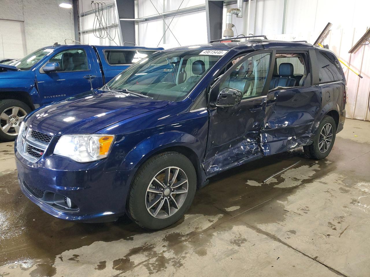 Salvage Dodge Caravan Image