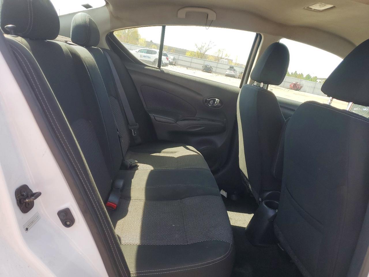 Nissan Versa Sv