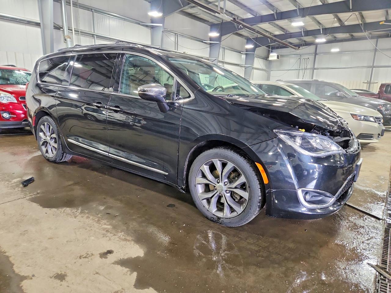 Chrysler Pacifica Limited