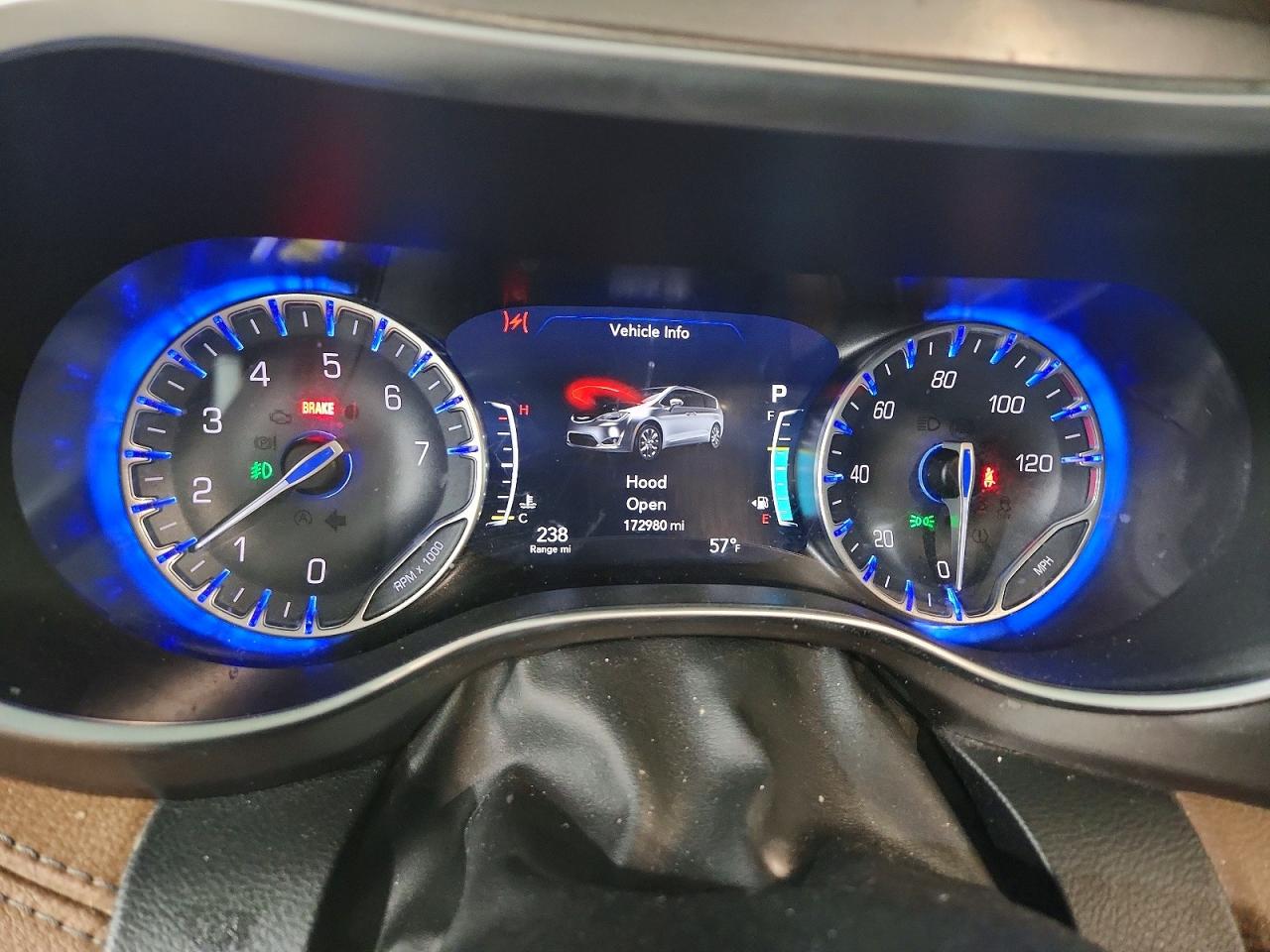 Chrysler Pacifica Limited