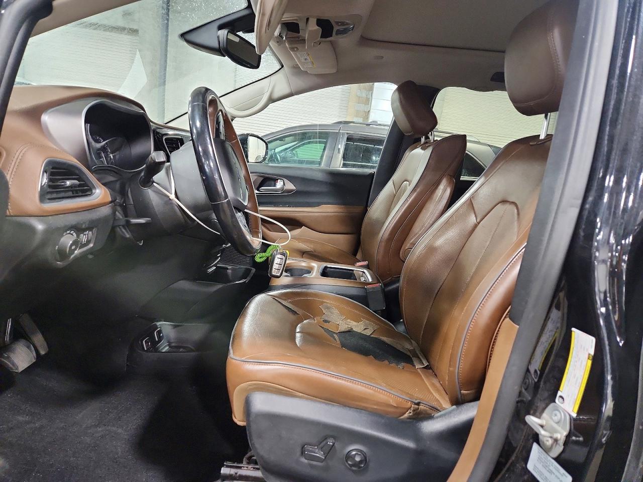 Chrysler Pacifica Limited