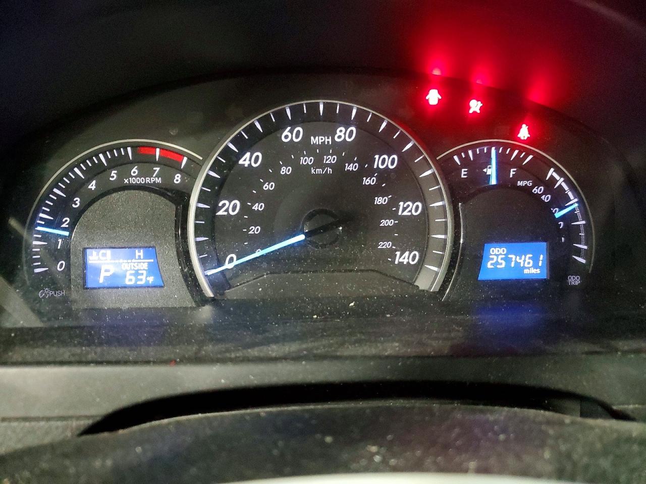 Toyota Camry Le