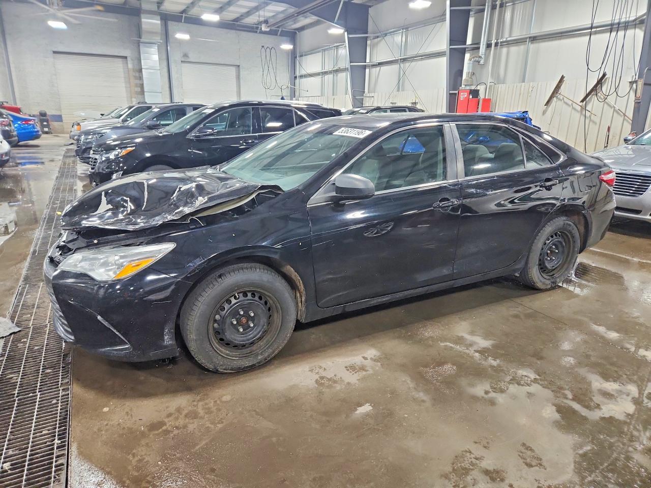 Salvage Toyota Camry Image