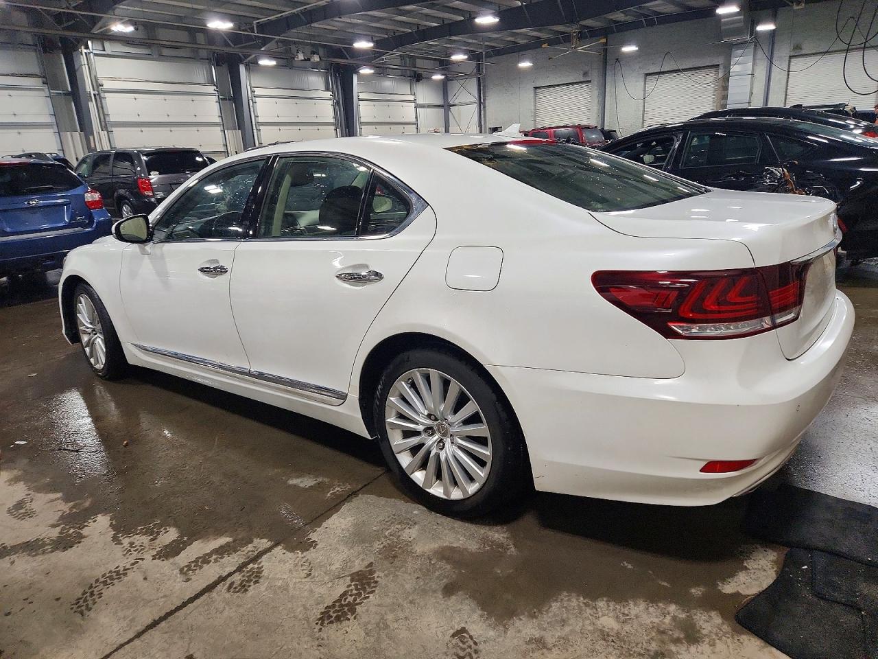 Lexus LS 460