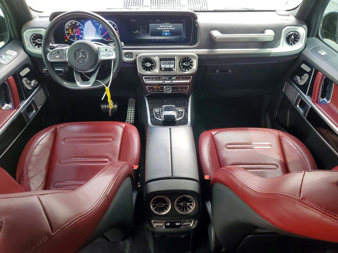 Mercedes-Benz G-Class 550