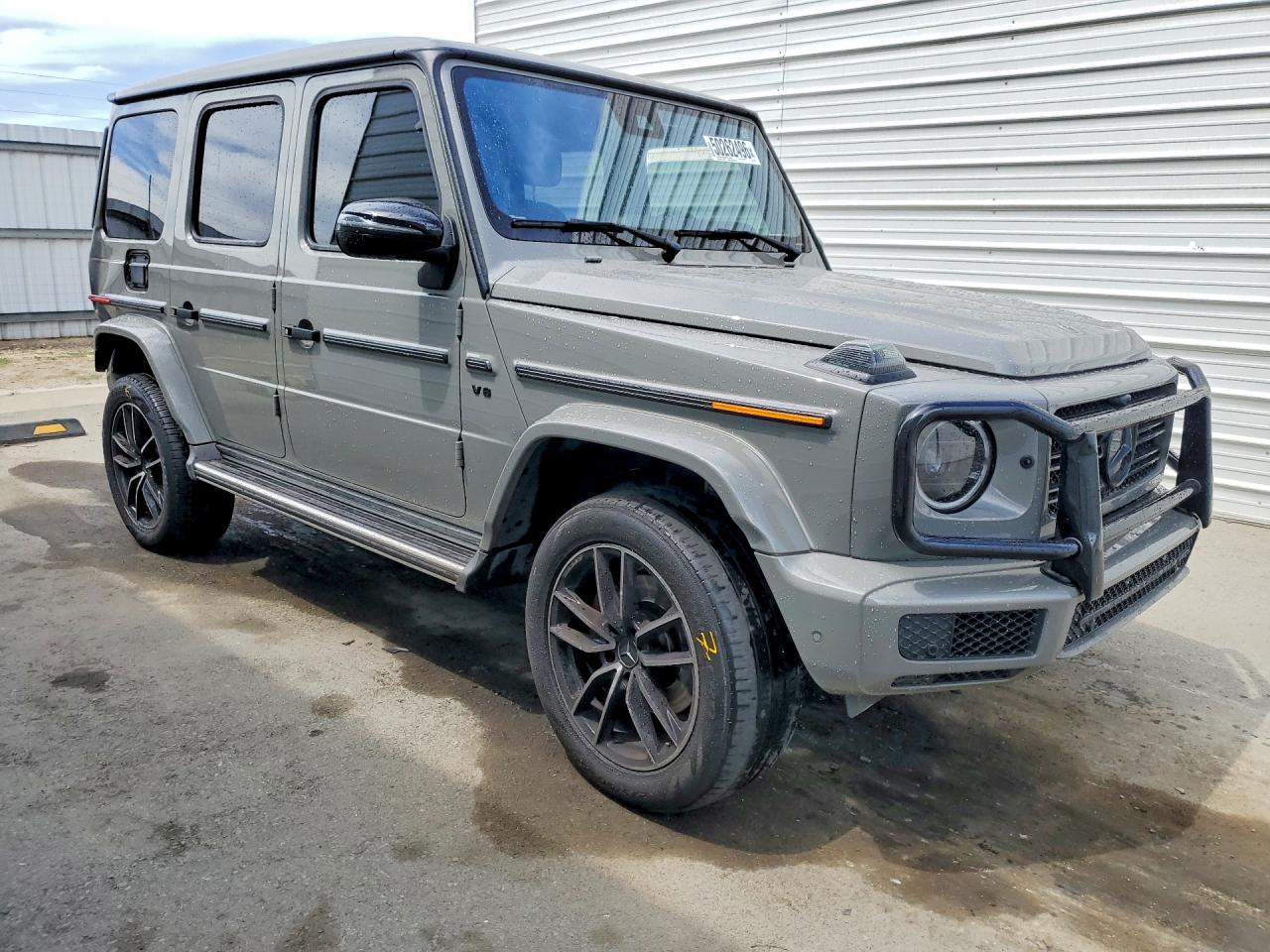 Mercedes-Benz G-Class 550