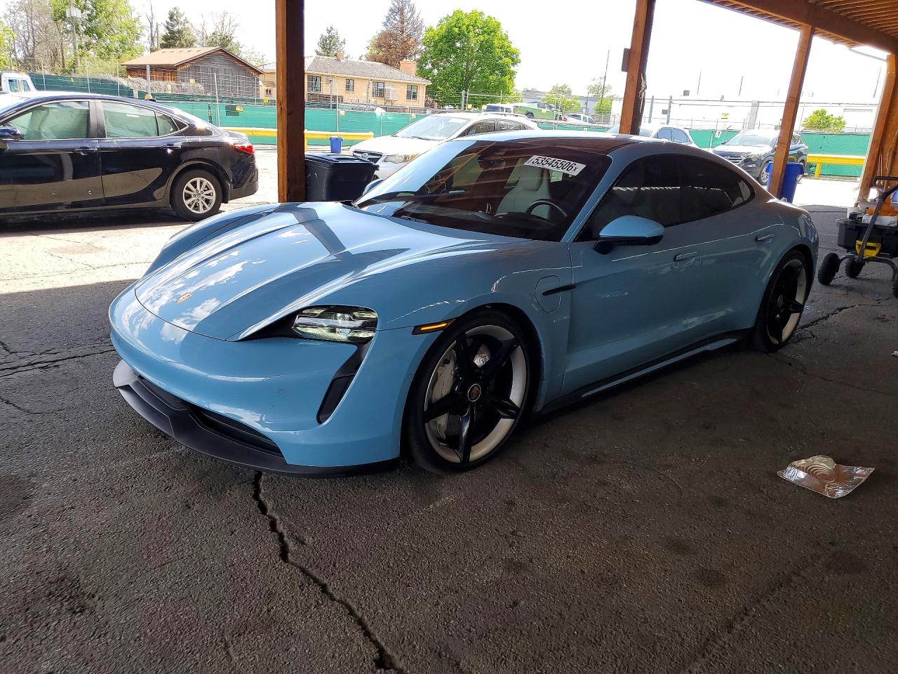 Salvage Porsche Taycan Image