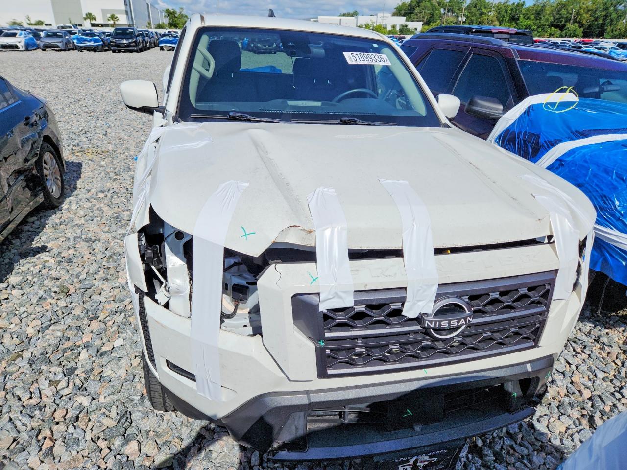 Nissan Frontier Sv