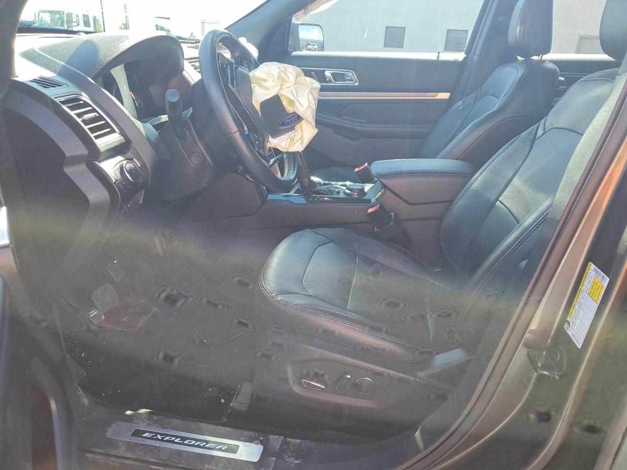 Ford Explorer Sport