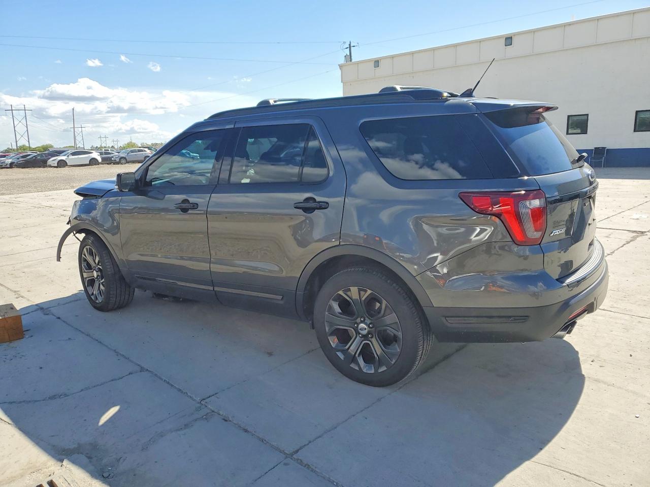 Ford Explorer Sport