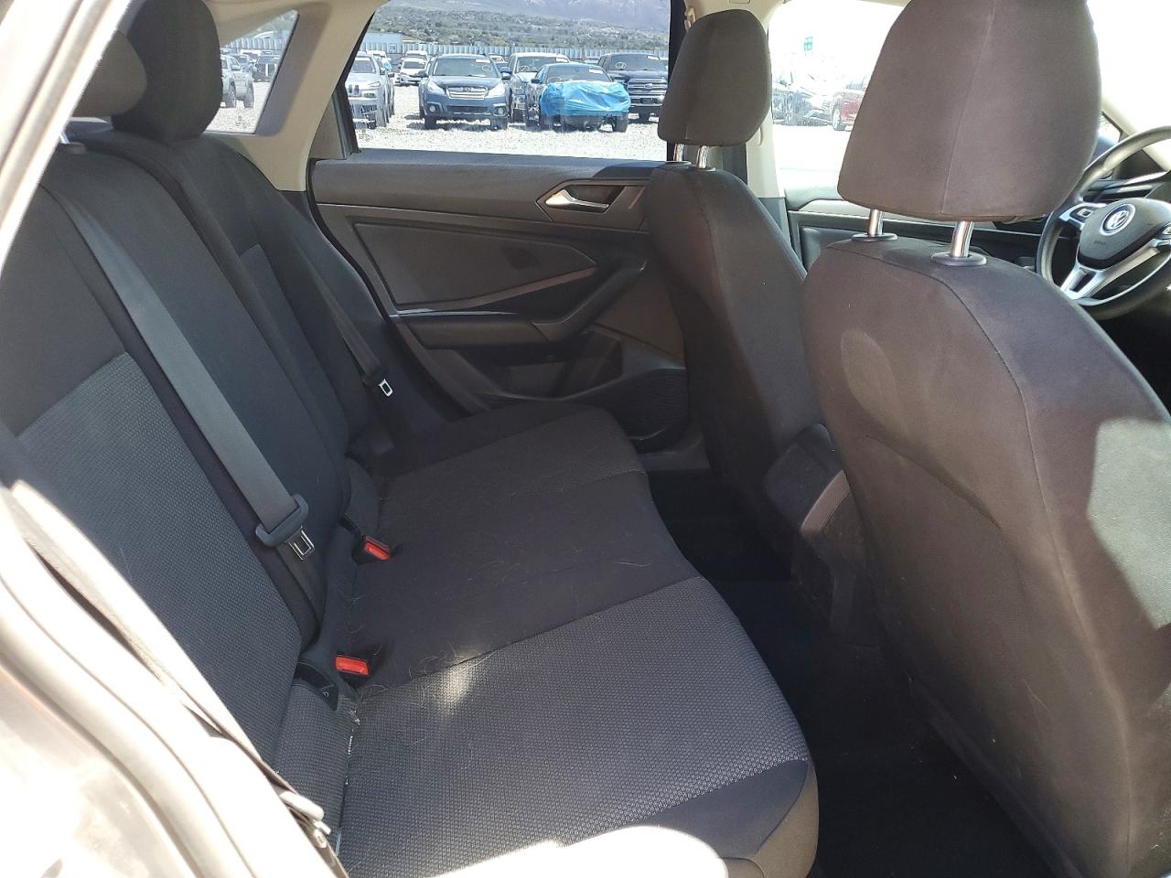 Volkswagen Jetta S