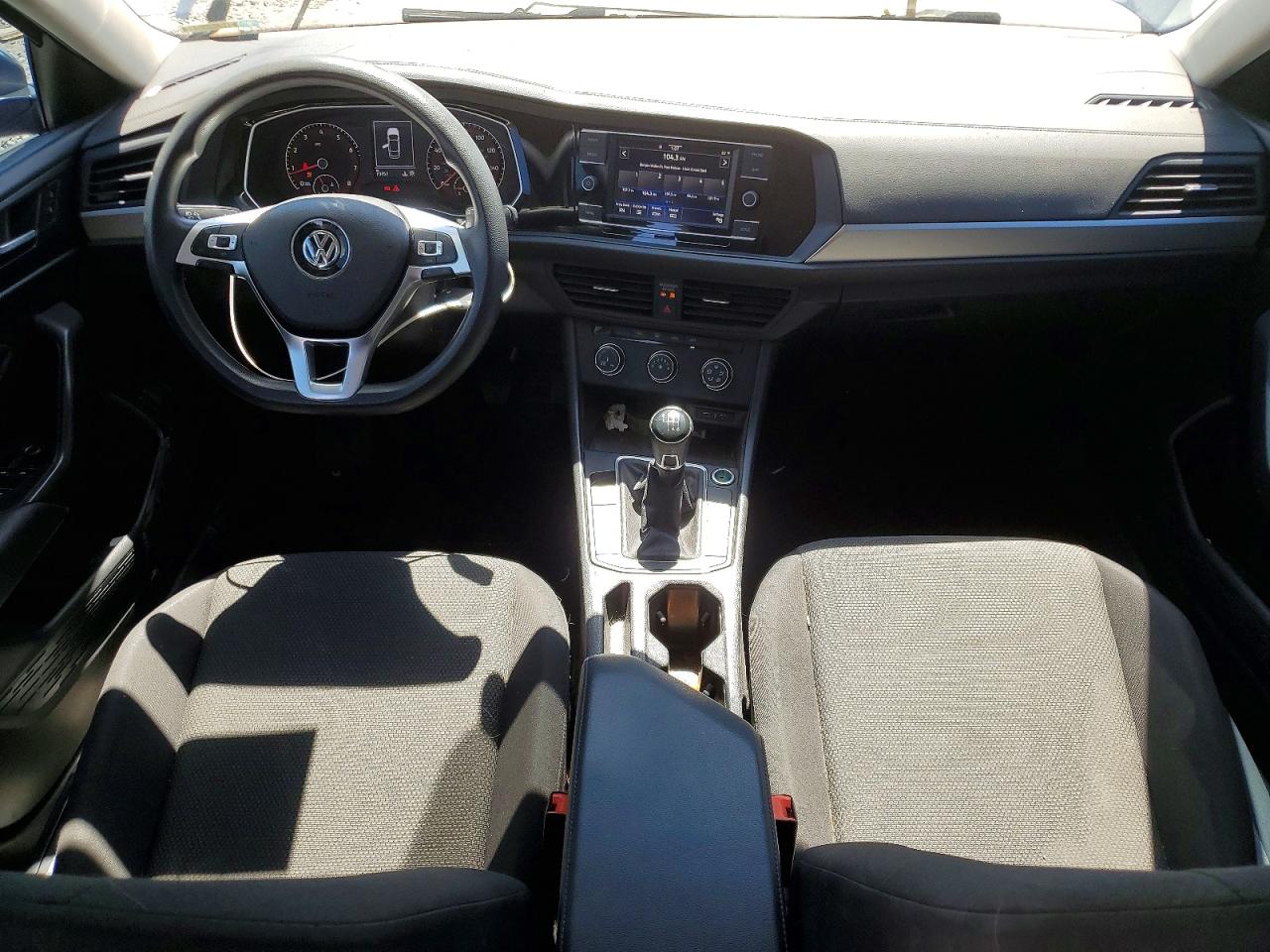 Volkswagen Jetta S