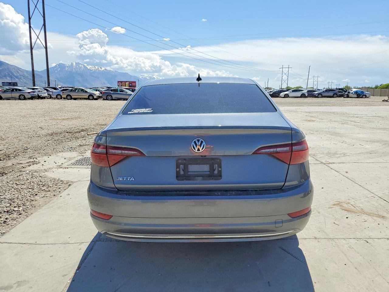 Volkswagen Jetta S