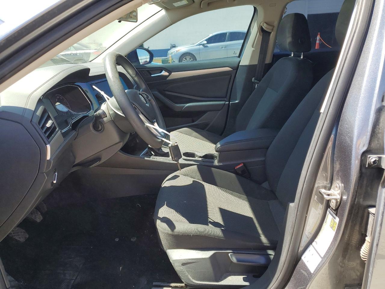 Volkswagen Jetta S