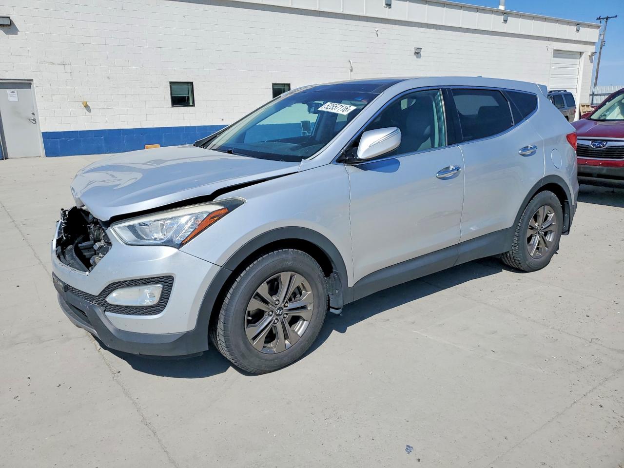 Salvage Hyundai SANTA FE Image