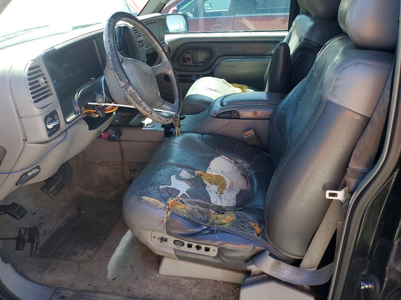 GMC Yukon Denali