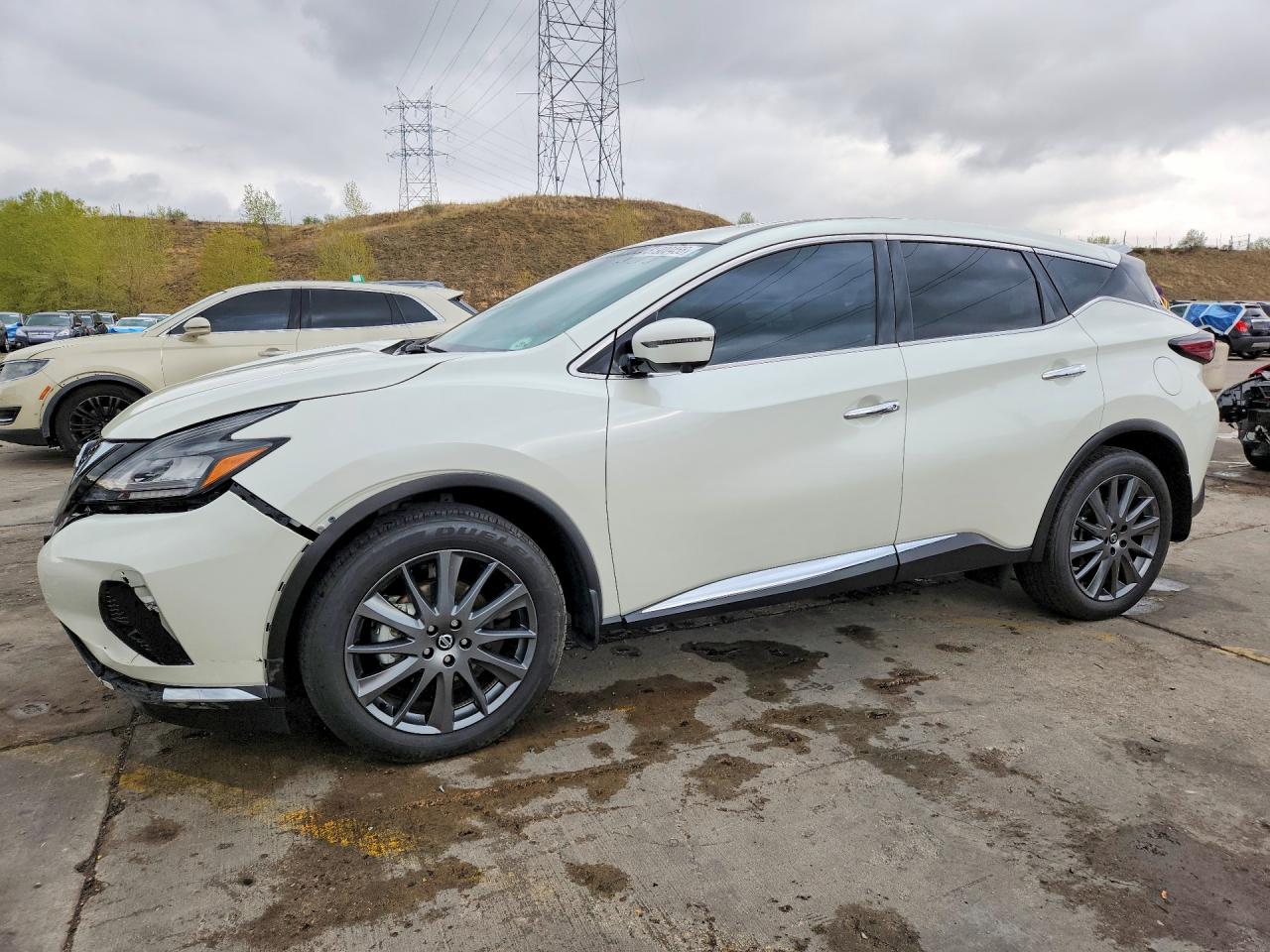 Salvage Nissan Murano Image