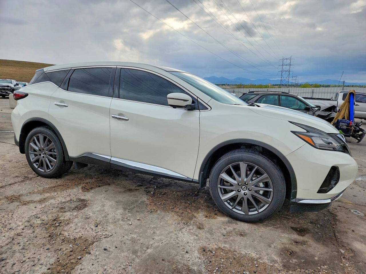 Nissan Murano Sv
