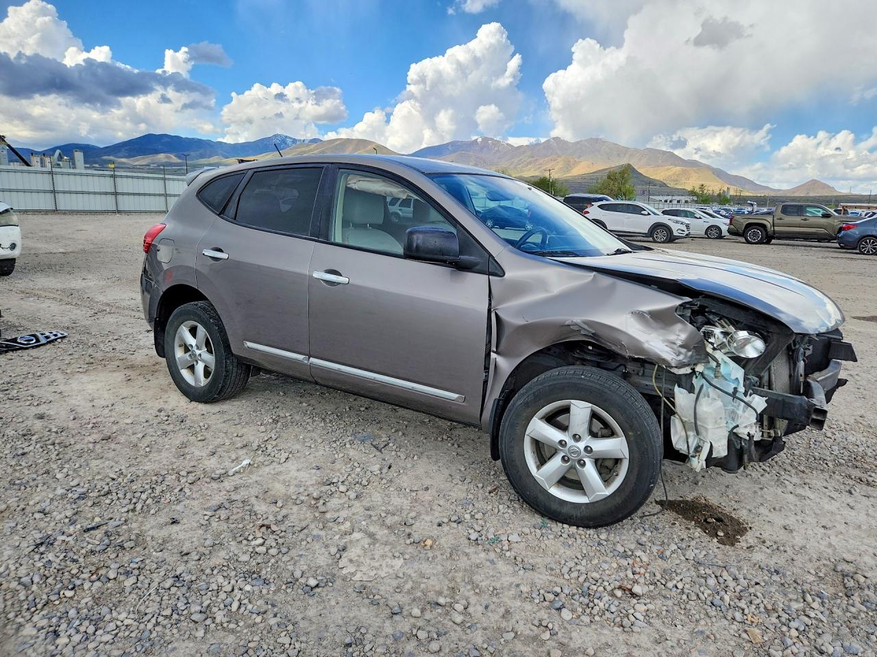 Nissan Rogue S