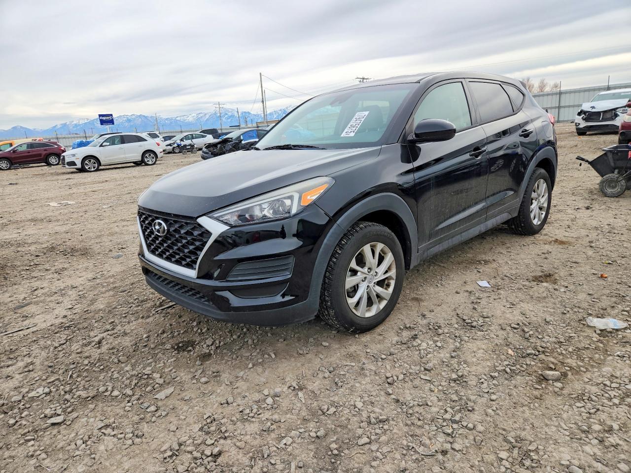 Salvage Hyundai TUCSON Image