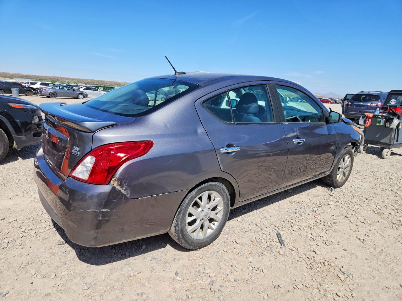 Nissan Versa Sv