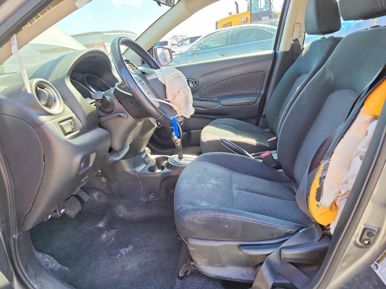 Nissan Versa Sv