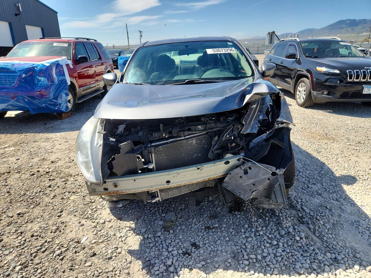 Nissan Versa Sv