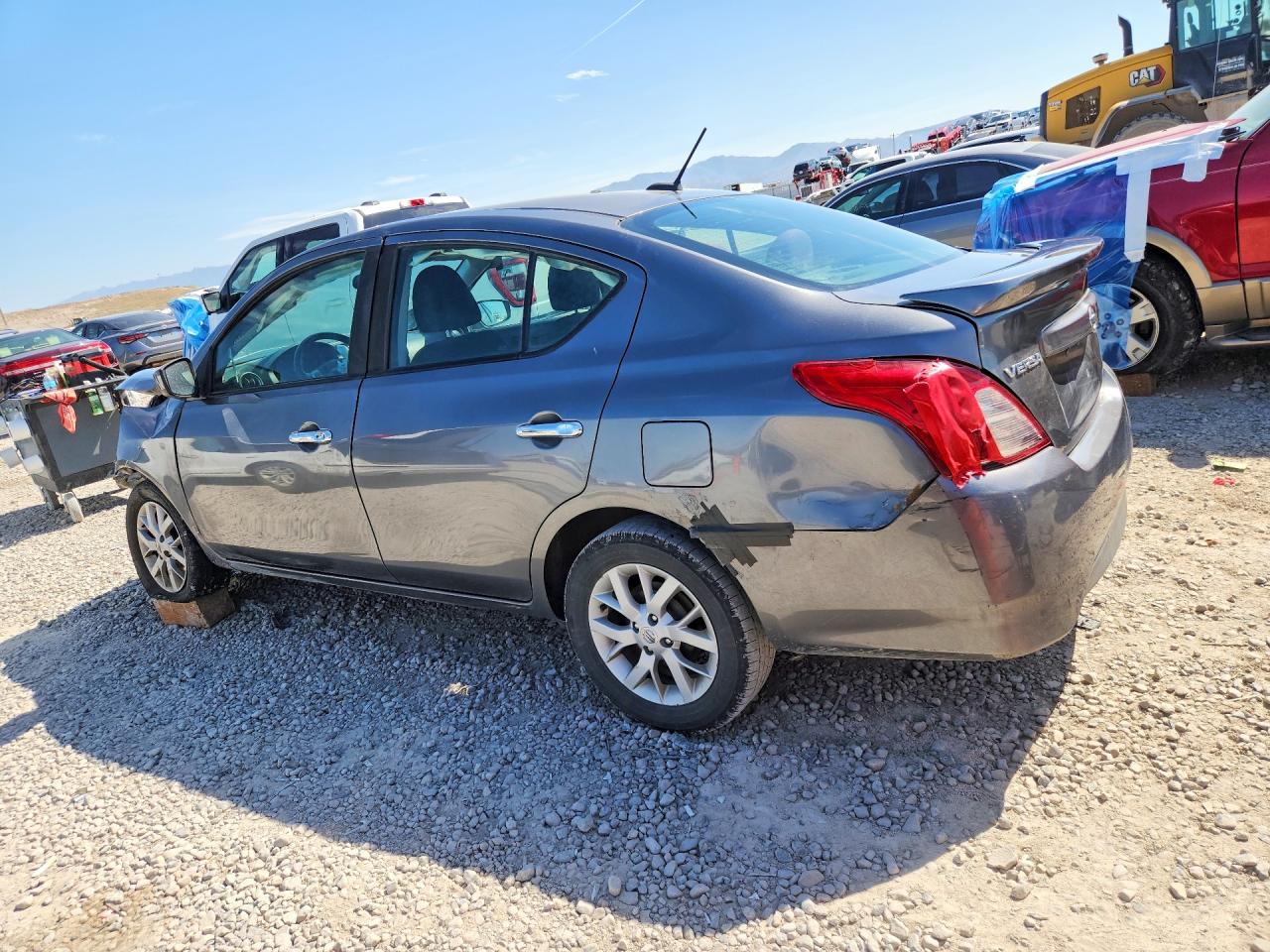 Nissan Versa Sv