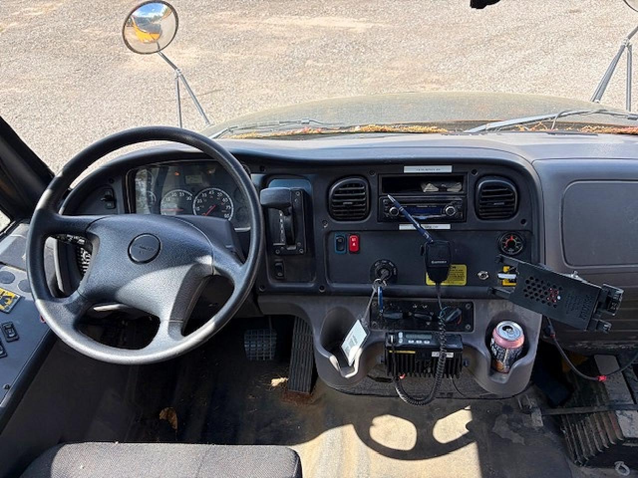 Freightliner Chassis B2b