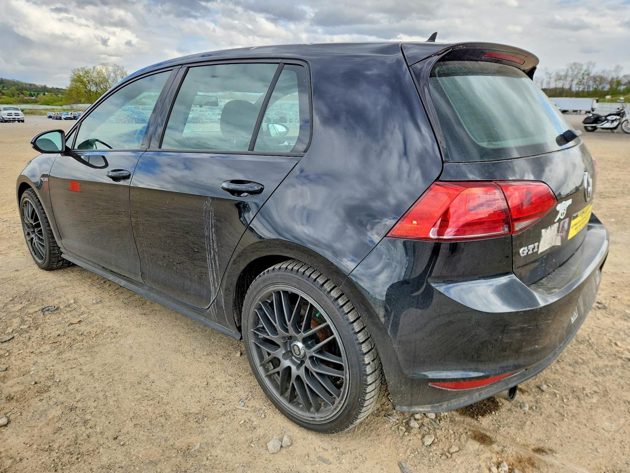 Volkswagen GTI S