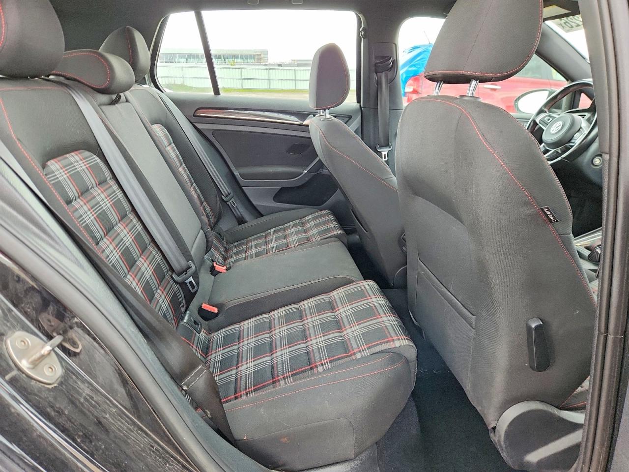 Volkswagen GTI S
